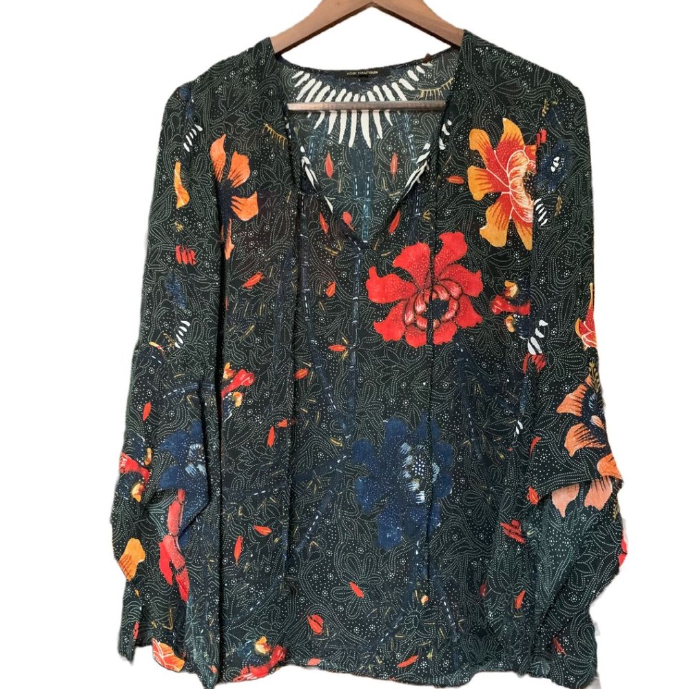 100% Silk Kobi Halperin Blouse with Floral Pattern and Flare Sleeves